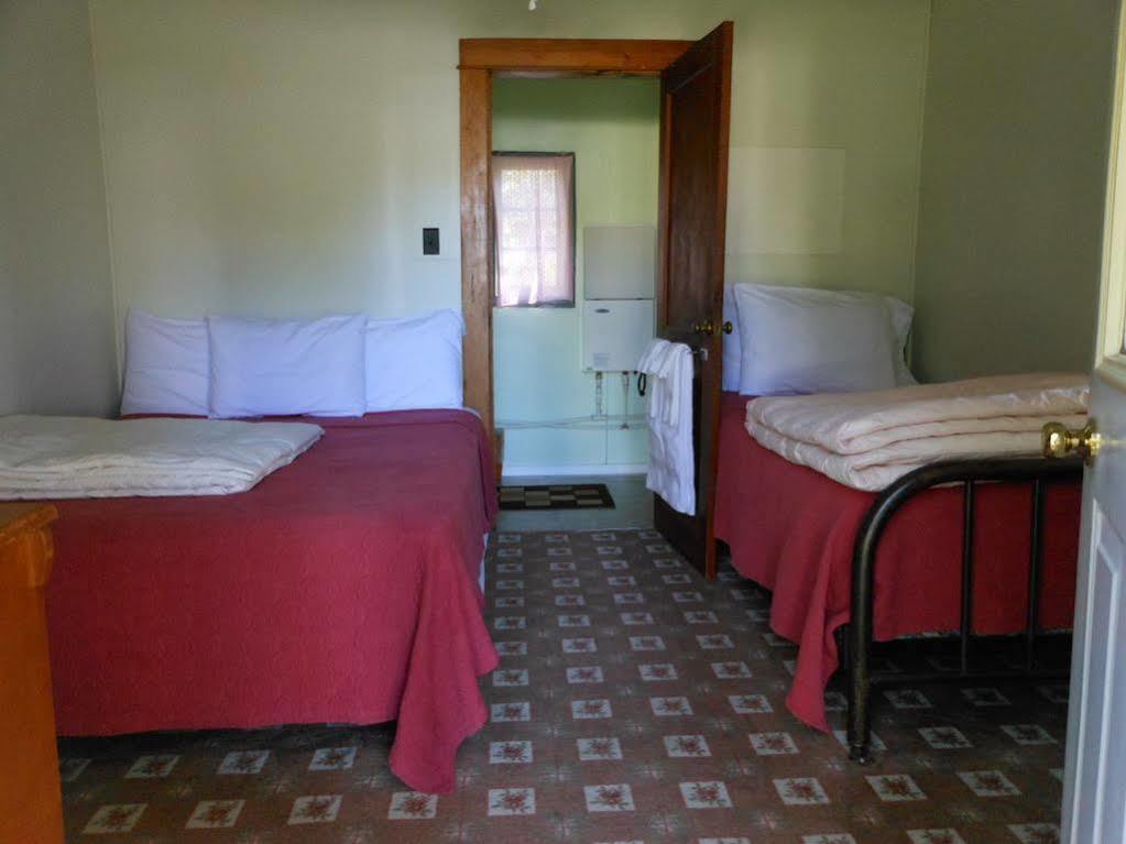 מלון Millinocket Katahdin Cabins מראה חיצוני תמונה