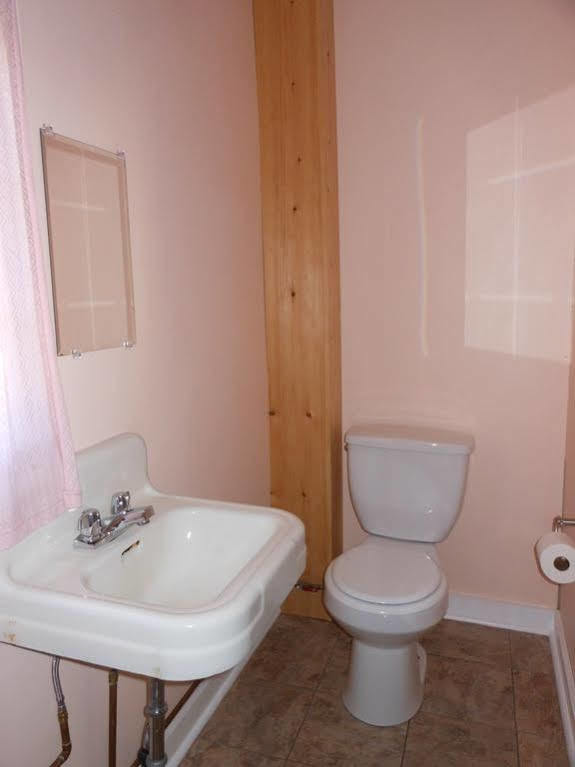 מלון Millinocket Katahdin Cabins מראה חיצוני תמונה