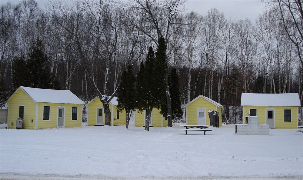 מלון Millinocket Katahdin Cabins מראה חיצוני תמונה